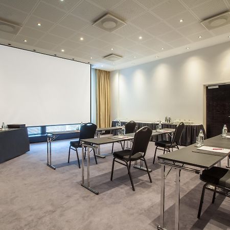 Готель Crowne Plaza Helsinki - Hesperia By Ihg Екстер'єр фото
